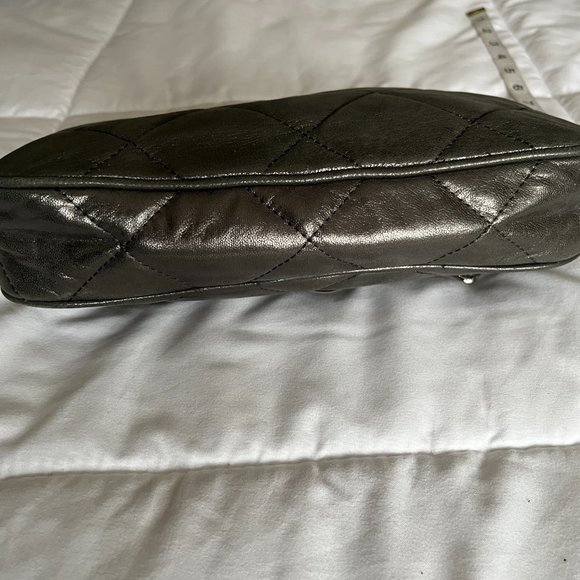 Michael Kors Hamilton Clutch Quilt Flap Shoulder Gray Gunmetal Pewter Metallic - Picture 6 of 11